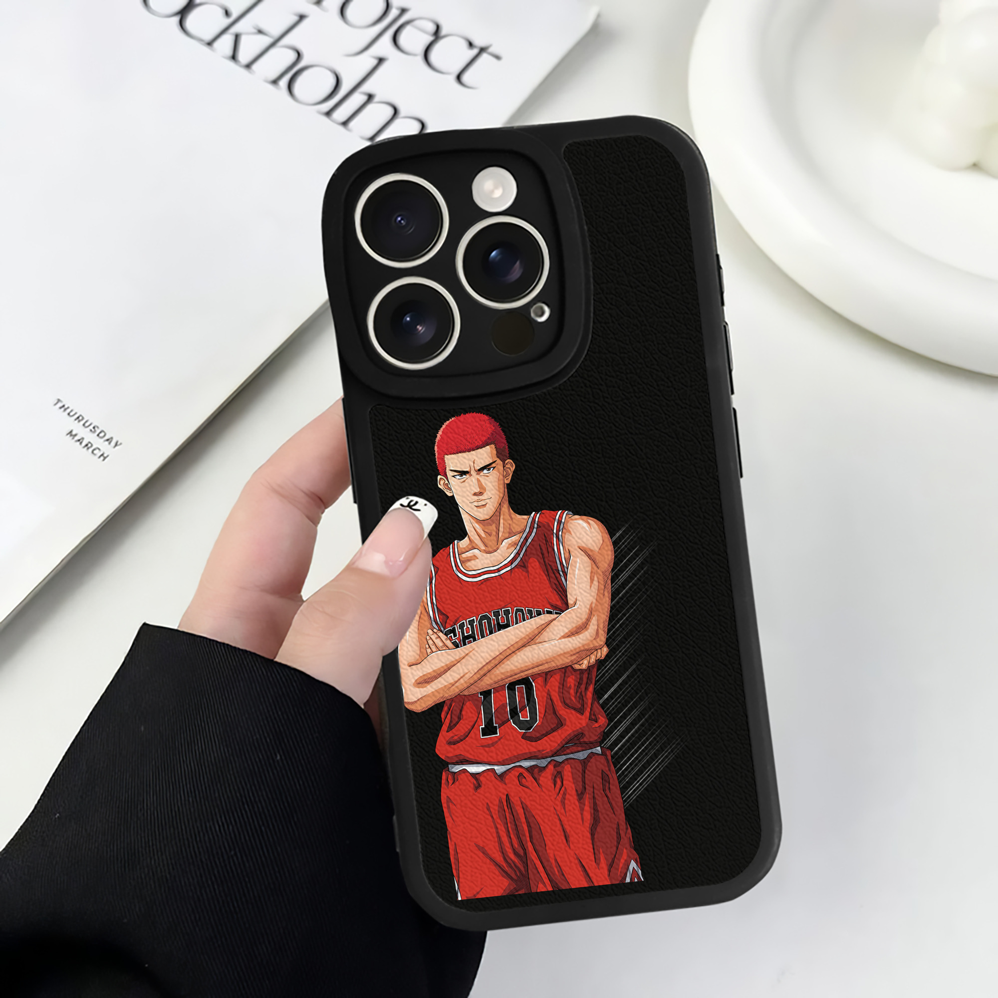 （画像用） SLAM DUNK／スラムダンク 【iPhone 16シリーズ対応】シリコンスマホケース（レザー調） 材質：シリコン